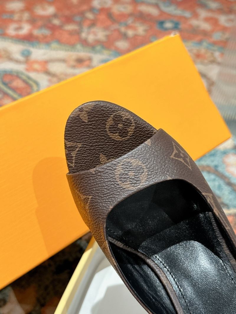 Louis Vuitton Slippers